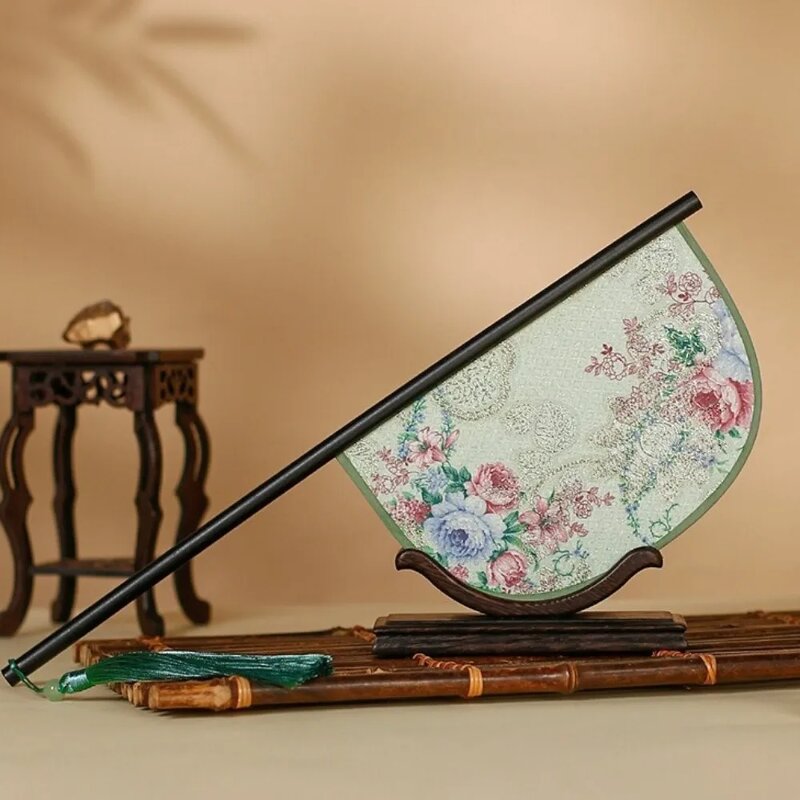 Chinese Style Fan Supplier - OEM Creative Classical Ginkgo Leaf Pattern