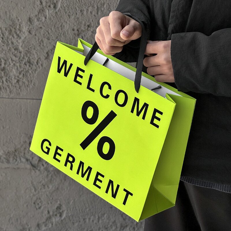 Shopping Kraft Gift Bag Supplier - OEM Wholesale Custom Printed Hard Packaging