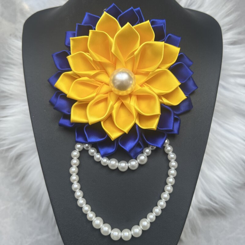 Ribbon Flower Brooch Manufacturer - OEM Fancy Pearl Chain Decorated