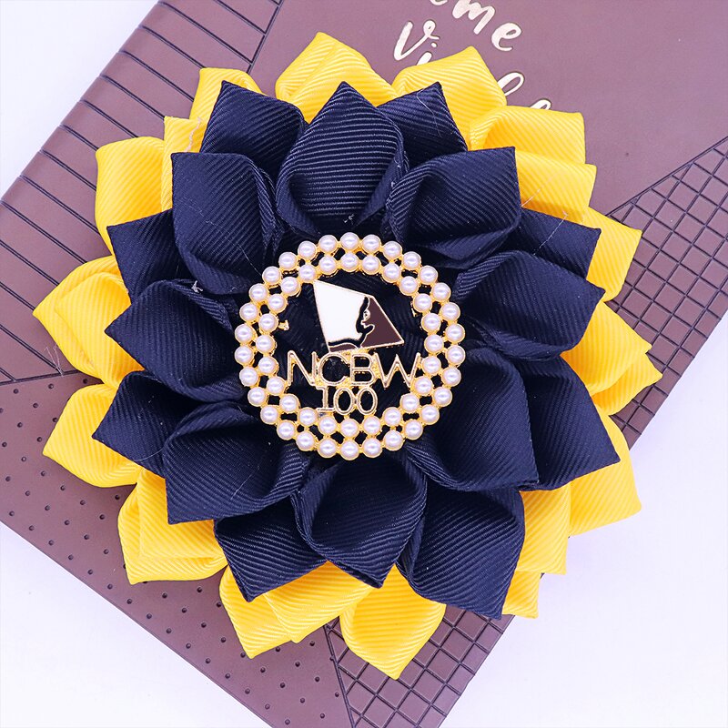 Corsage Brooch Factory - OEM Trendy Black Yellow NCBW Petals