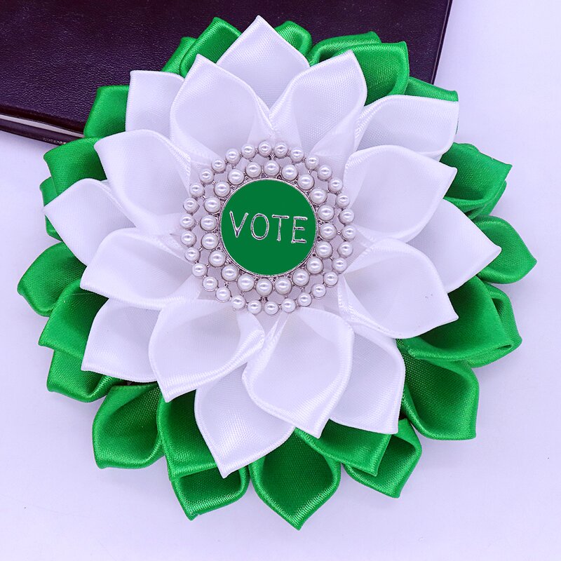 Lady Corsage Pin Manufacturer - OEM Stylish Green White Iota Phi
