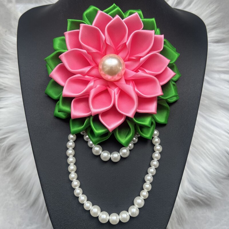 Ribbon Flower Brooch Manufacturer - OEM Fancy Pearl Chain Decorated