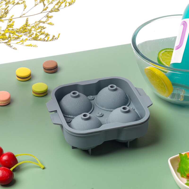 Whiskey Ice Cube Tray Factory - OEM Silicone Round with Easy Release Lid Bar