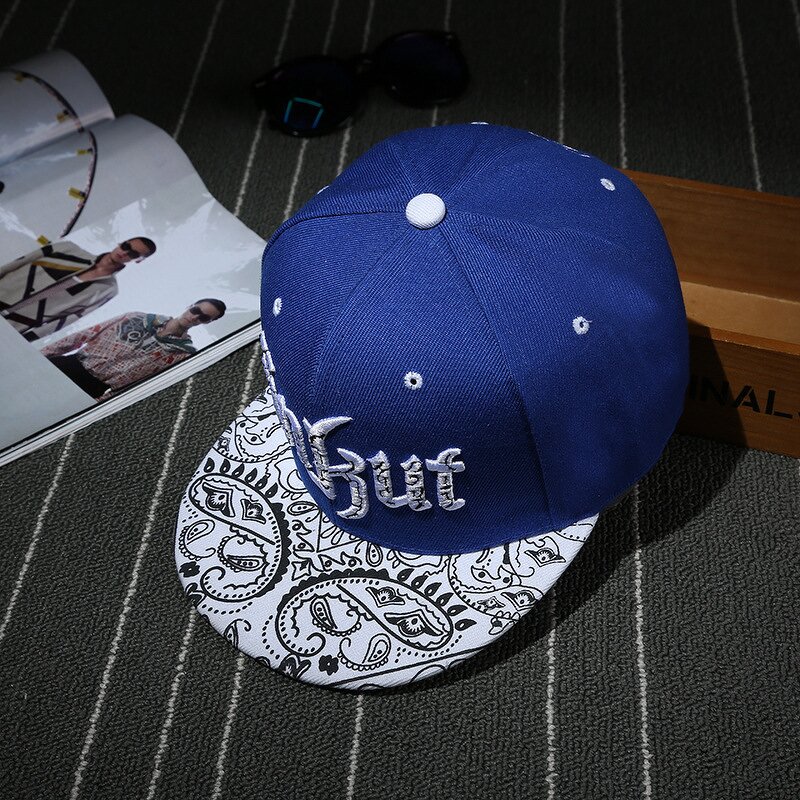 Flat Hat Manufacturer - OEM New Couple Korean Style 3D Embroidery Gold