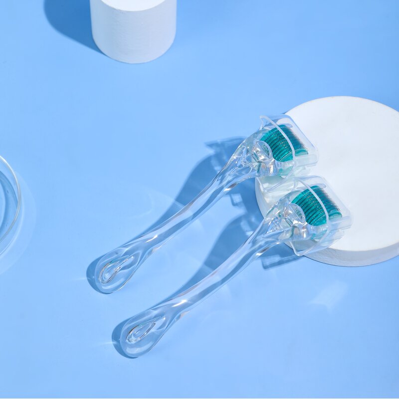 Derma Roller Factory - Microneedling 64 Gold Titanium 1.0mm Tips