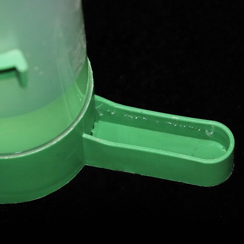 Bird Water Drinker Manufacturer - OEM 60ml Hanging Type Plastic for Quail Pigeon Poultry