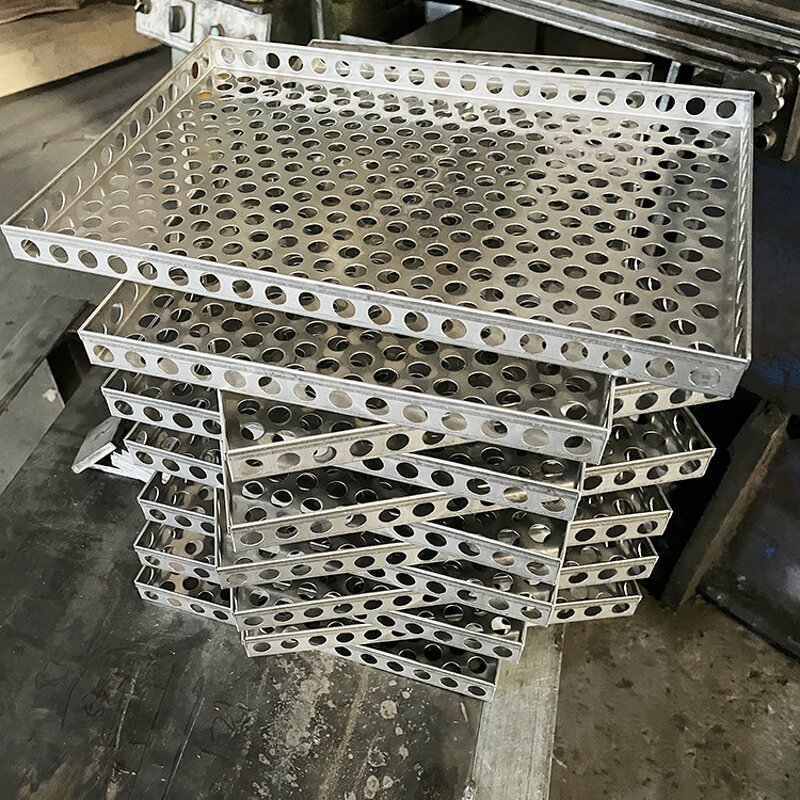 Baking Sheet Factory - Custom Hand Welded Double Edge Mesh Pan