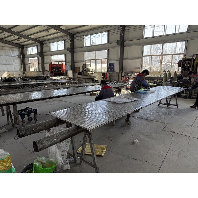 Spiral Conveyor Belt Manufacturer - High Temp Wire Mesh Chain Belt