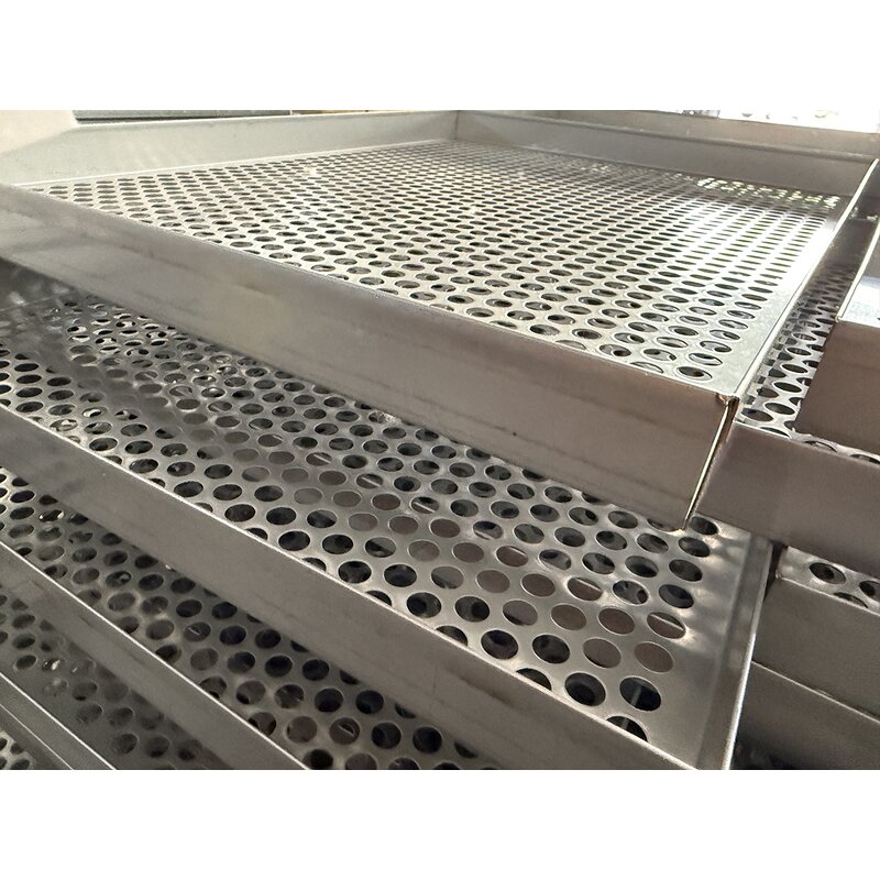 Baking Sheet Factory - Custom Hand Welded Double Edge Mesh Pan