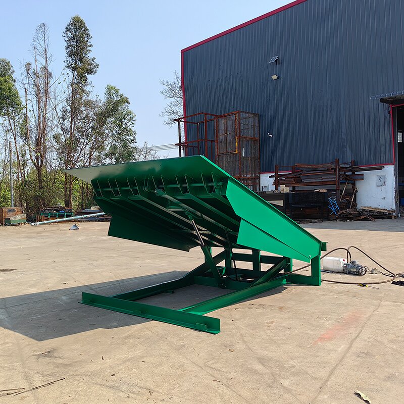 Loading Docks Manufacturer - Automatic Welding Hydraulic Leveler