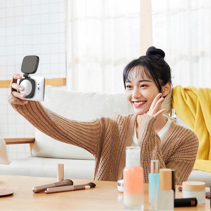 LED Fill Light Mirror Manufacturer - OEM Adjustable 360 Degrees Magnetic Selfie Foldable Makeup