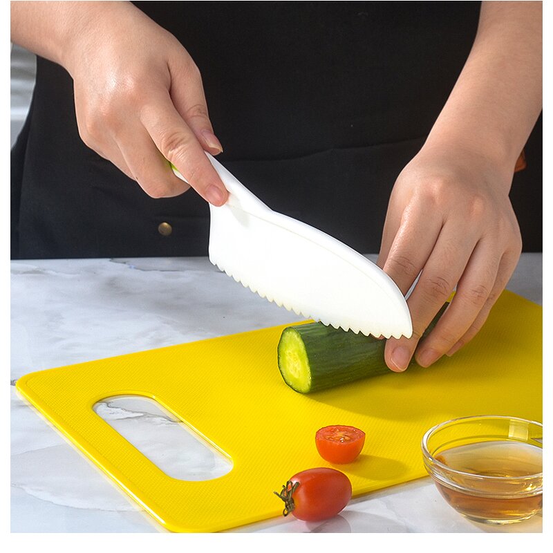 Kids Kitchen Knife Set Manufacturer - OEM Plastic 4/7/10/15/24-Piece with Cutting Board