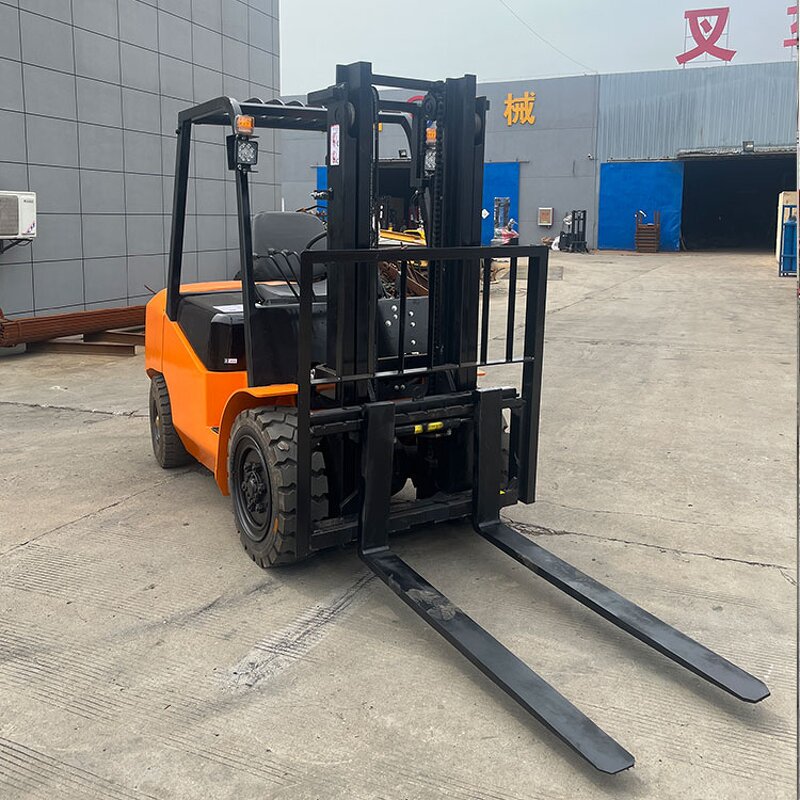 Diesel Forklift Truck Supplier - Jichuan 4WD 5t 3t Capacity Solid Tires Offroad