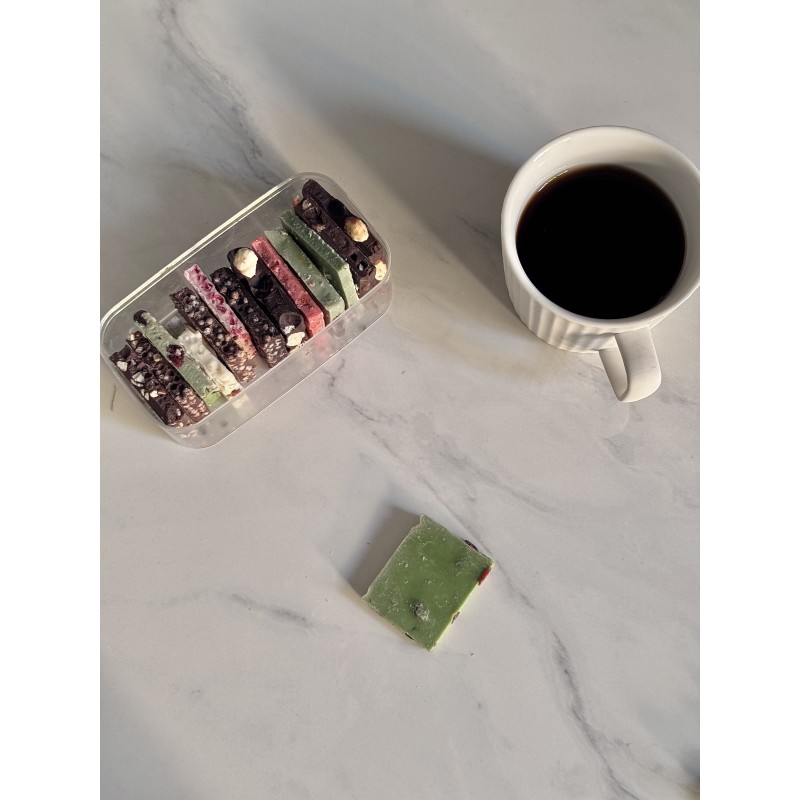 Factory Wholesale Custom Logo High Quality Chocolate Chocolate Gift Box Casual Snack Multiple Flavors