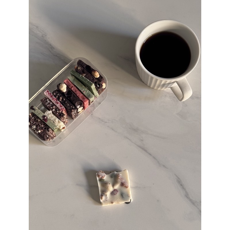 Factory Wholesale Custom Logo High Quality Chocolate Chocolate Gift Box Casual Snack Multiple Flavors