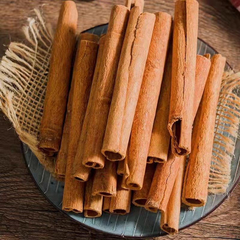 Wholesale Premium Food-Grade Cassia Cinnamon Stick Hot Tasted Dried Herb in Block Pattern Raw  China's Original Factory