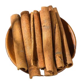 Wholesale Premium Food-Grade Cassia Cinnamon Stick Hot Tasted Dried Herb in Block Pattern Raw  China's Original Factory
