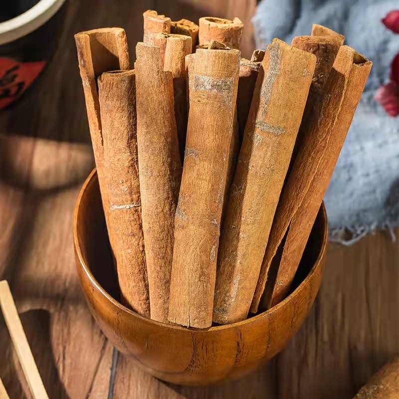 Wholesale Premium Food-Grade Cassia Cinnamon Stick Hot Tasted Dried Herb in Block Pattern Raw  China's Original Factory