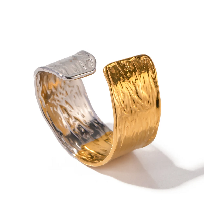 Two Color Ring Supplier - Trend Wholesale 18K Gold Plated Pleated Texture