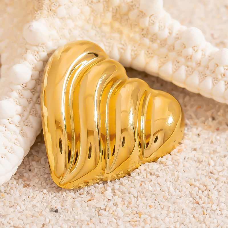 Heart Brooch Factory - Vintage Wholesale Corrugated 18K Gold Plated Stainless