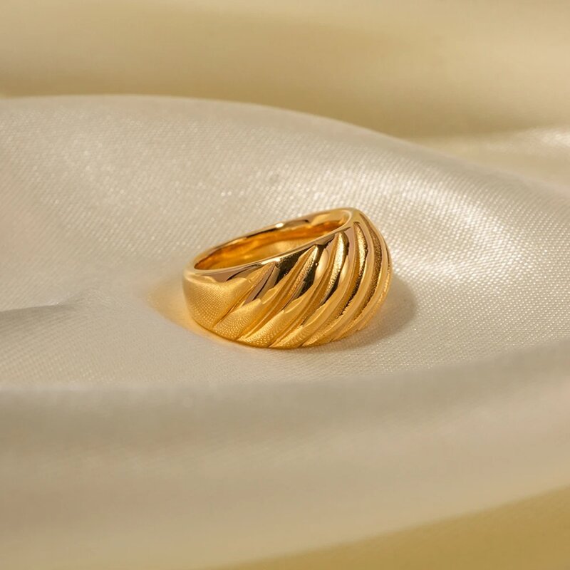 Bread Twist Ring Manufacturer - Waterproof 18K Gold Plated Stainless Steel Croissant