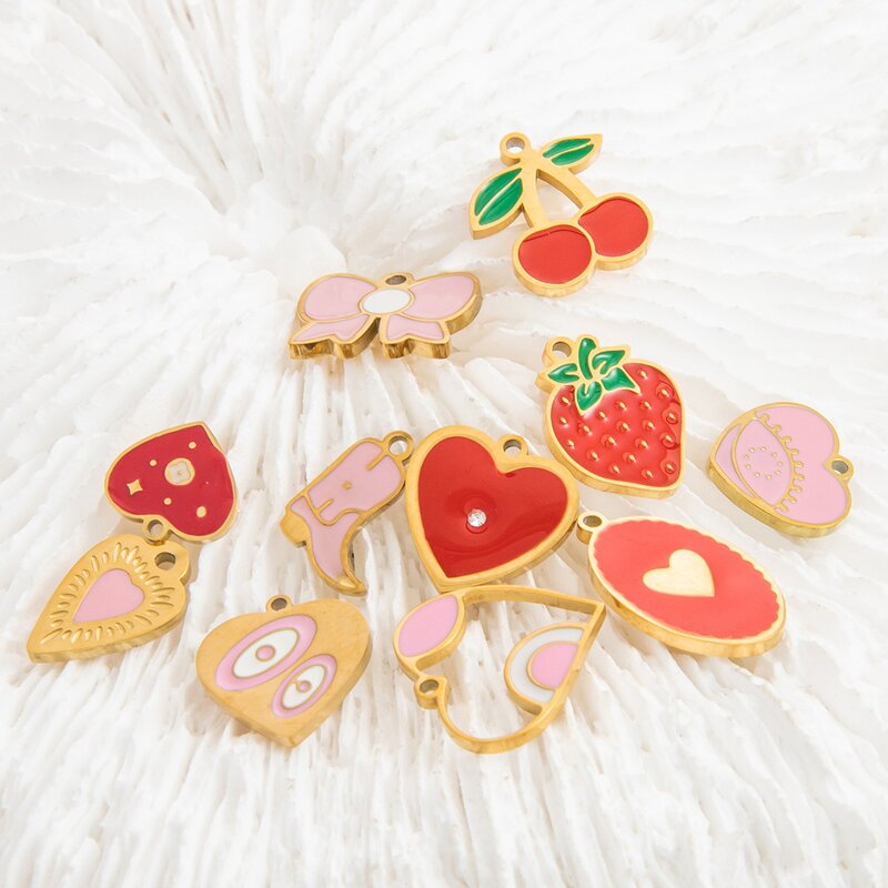 Necklace Pendant Supplier - Wholesale 18K Gold Plated Strawberry Heart Zircon