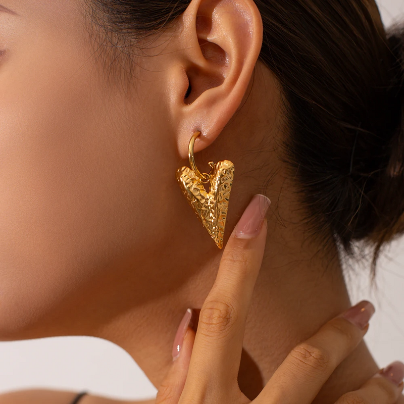 Water Wave Stud Earrings Supplier - Dropshipping Engraved 18K Gold Plated