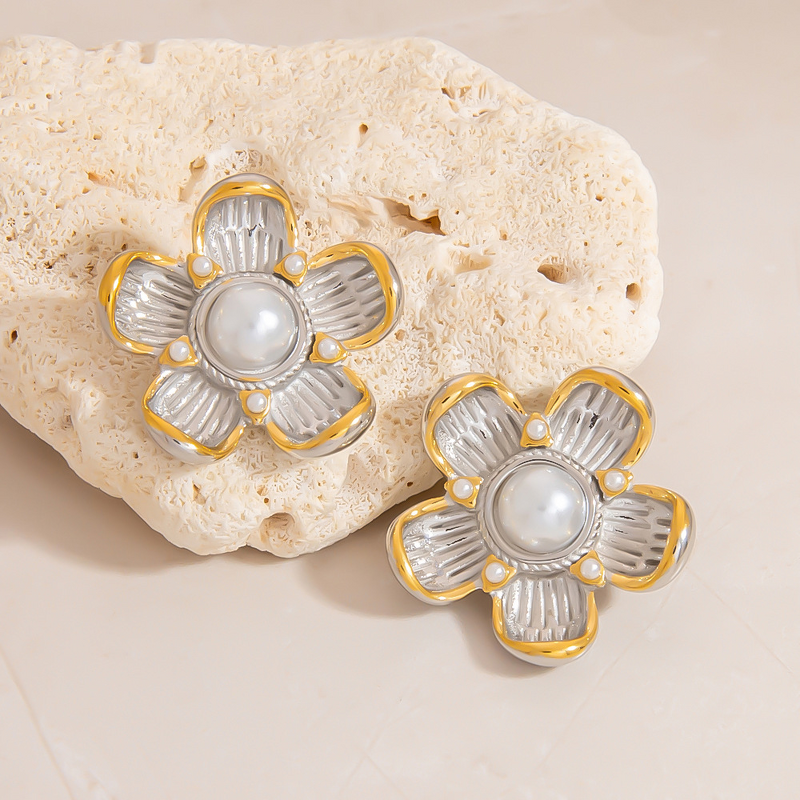 Flower Butterfly Earring Manufacturer - Trend Personalized 18K Gold Plated Non Fading