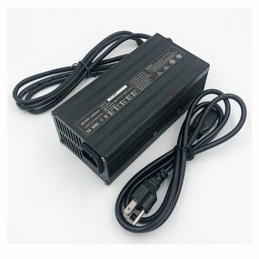 Battery Charger Manufacturer - C600M 12V-96V 4.5-20A Li-Ion & LIFEPO4 for Motorcycles Electric Forklifts