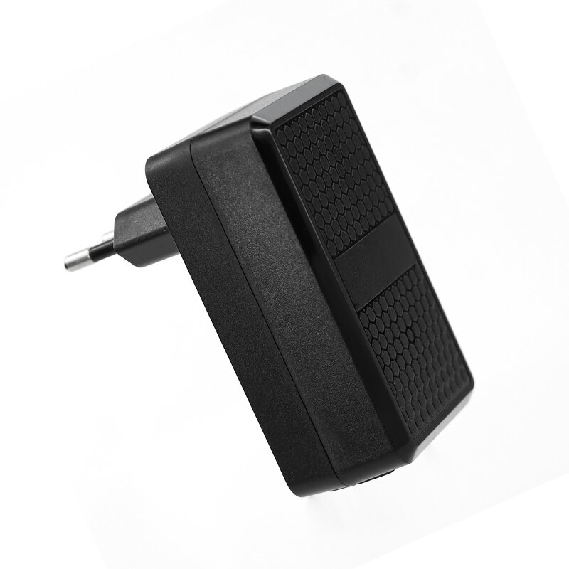 POE Injector Manufacturer - 24V-56V RJ45 Interchangeable Plug OVP OCP FCC UL UKCA CE SAA