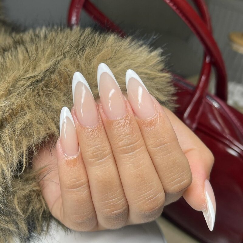 INS Nail Art Supplier - Wholesale French Style Short Almond Flower Customization