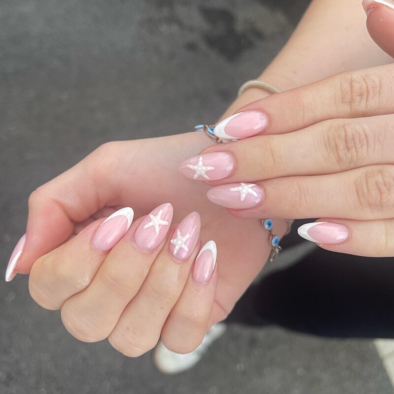 INS Nail Art Supplier - Wholesale French Style Short Almond Flower Customization