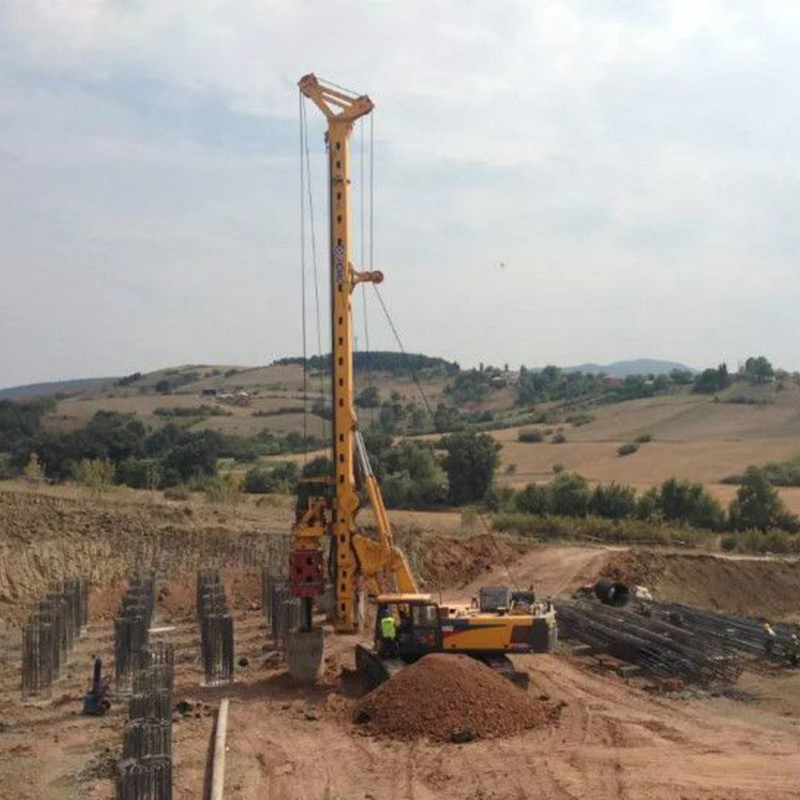 Rotary Drilling Rig Manufacturer - XCM-G XR260D 260kN New Popular