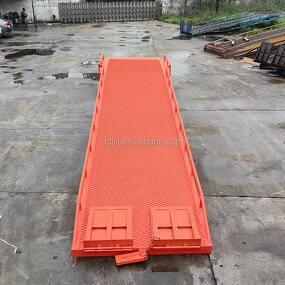 Hydraulic Truck Unloading Ramps - 12 Ton with Mobile Yard Ramp Loading