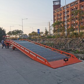 Mobile Truck Container Ramp - CE Approved 2-6ton Hydraulic Yard Ramp