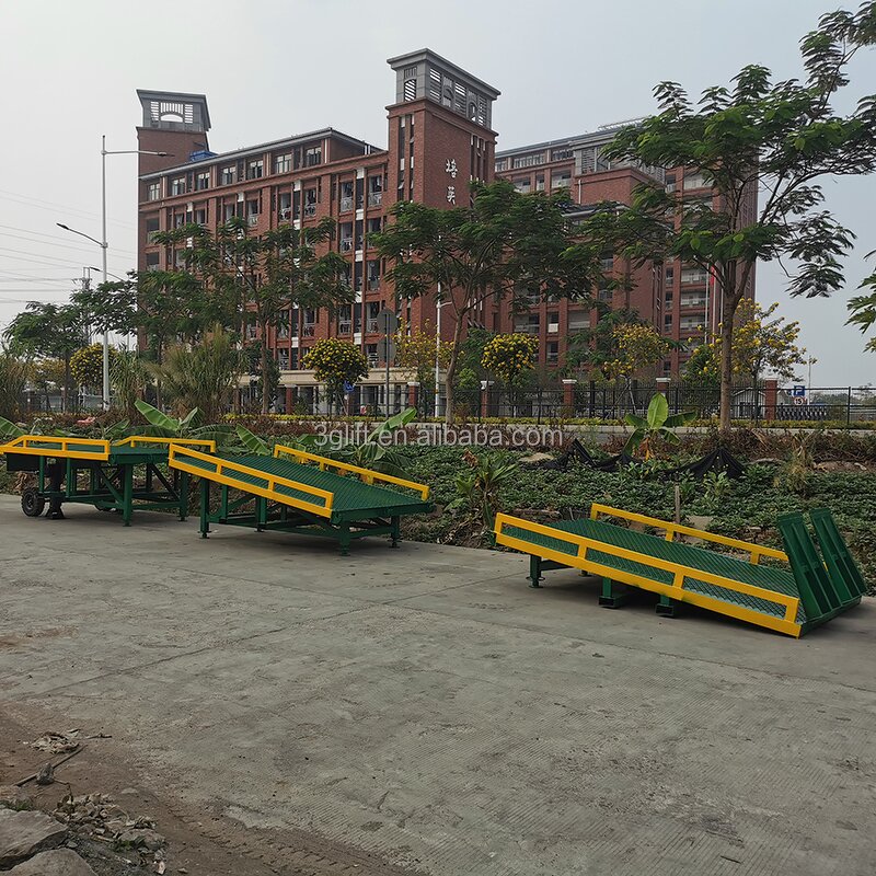 Hydraulic Loading Bay Ramp - Mobile Yard Stable Load 14 Ton Heavy Duty