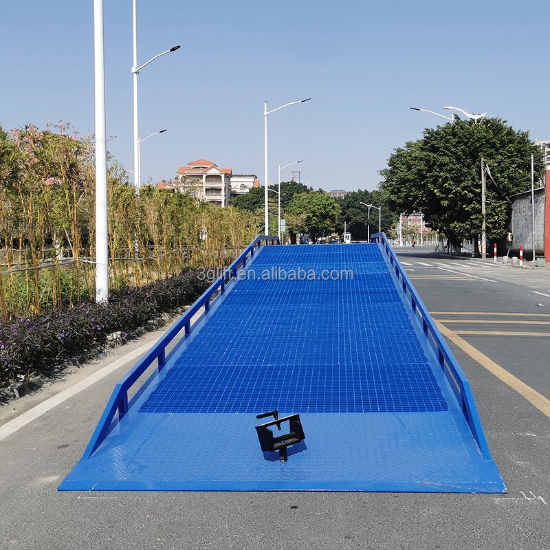 Hydraulic Lifting Platform - Warehouse Boarding Bridge Forklift Container Ramp