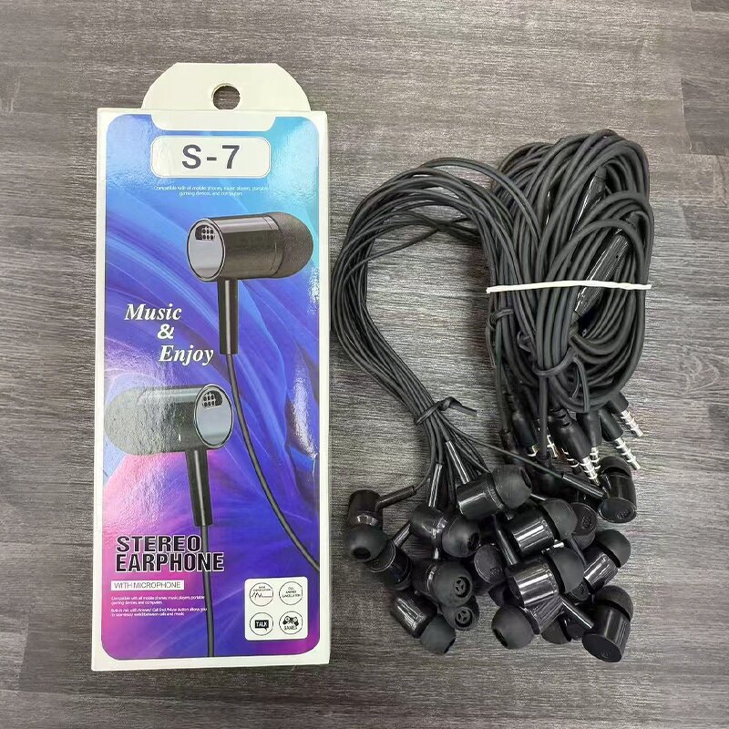 DJ Headphones Manufacturer - In-Ear White Label 3.5mm OEM