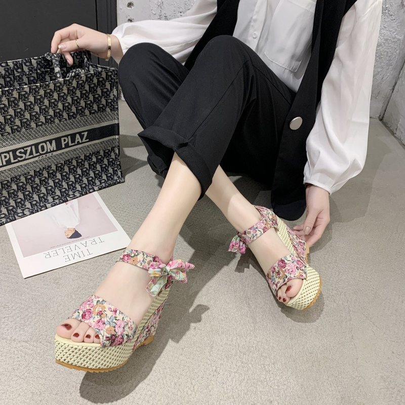 Slides Manufacturer - 2025 Trendy New Bohemian Wedge Lace Print Fish Mouth