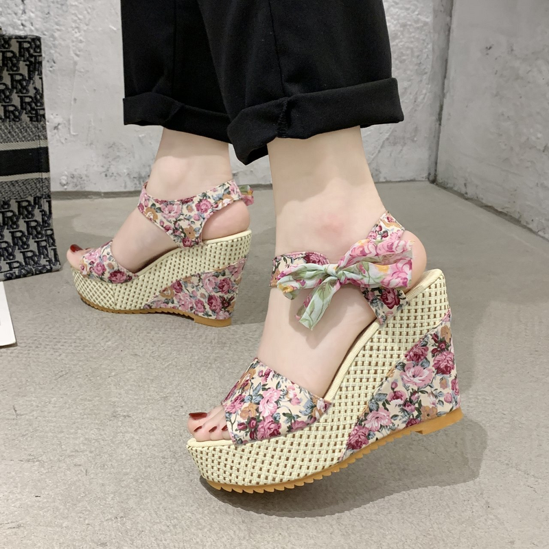 Slides Manufacturer - 2025 Trendy New Bohemian Wedge Lace Print Fish Mouth