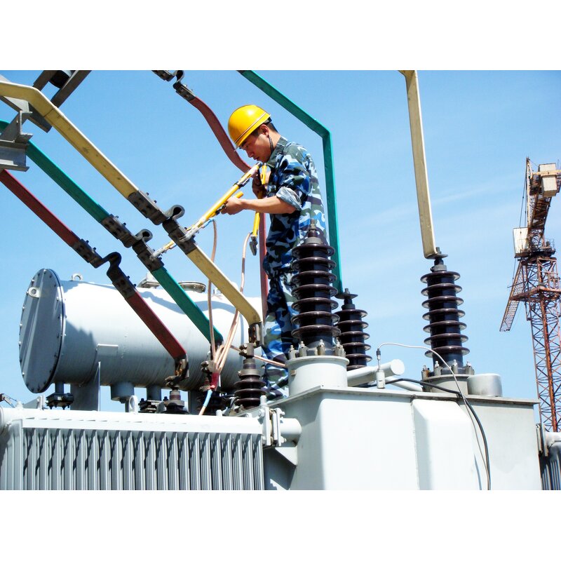 Three-Phase Power Transformer Manufacturer - Oil Immersed with Automatic Voltage Regulators Distribution Safety