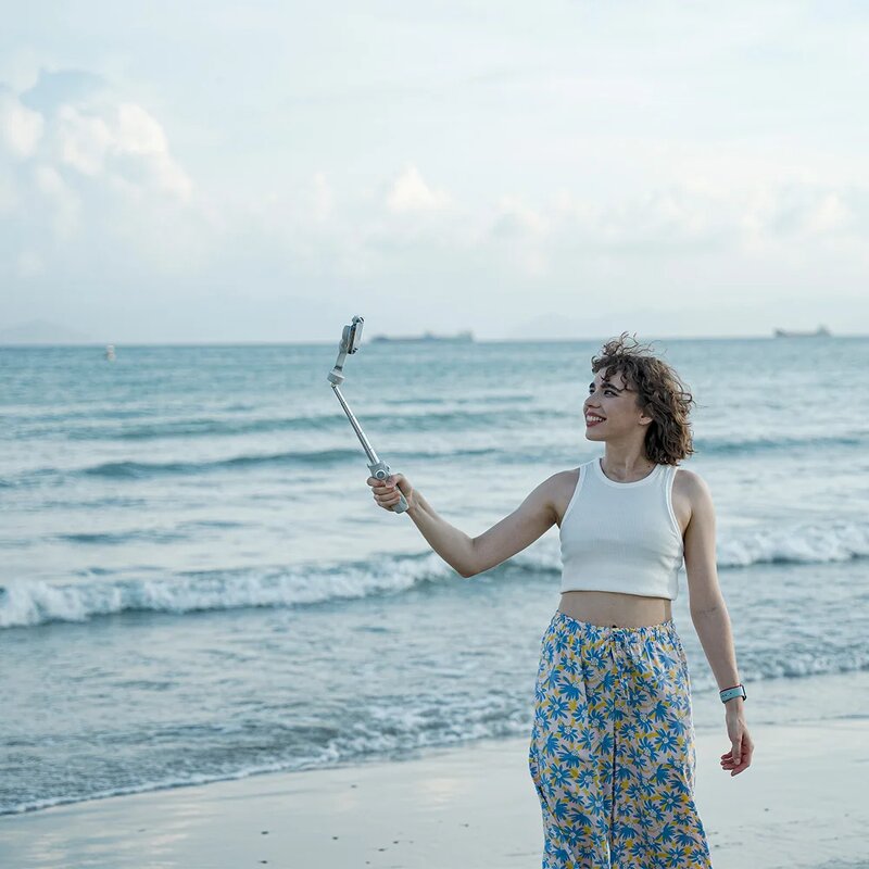 FeiyuTech VB4 - Smartphone Stabilizer with Face Tracking 3-Axis Phone Gimbal Built-in Stick