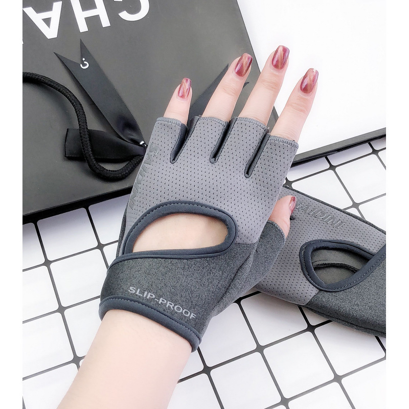 Fitness Gloves - Women's Half-Finger Wear-Resistant for Yoga Spinning