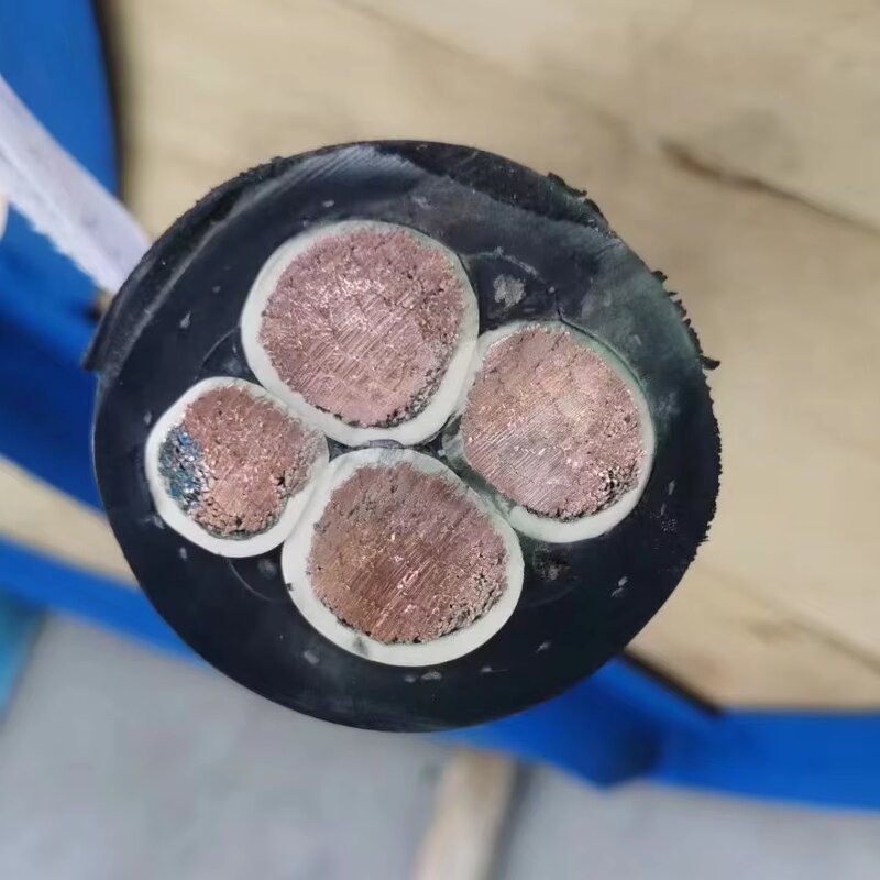 Low Voltage Mining Cable Manufacturer - Huadong 2KV 4 Core TYPE W EPR CPE ROUND Fire Resistant Rubber Trailing