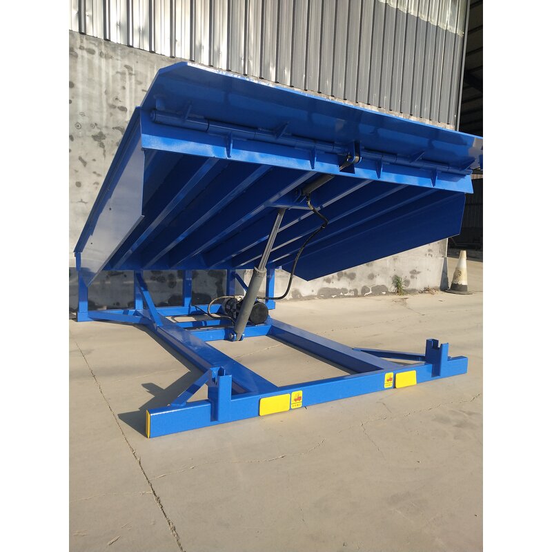 Adjustable Mobile Loading Ramp - Hydraulic Operation & High-Stability