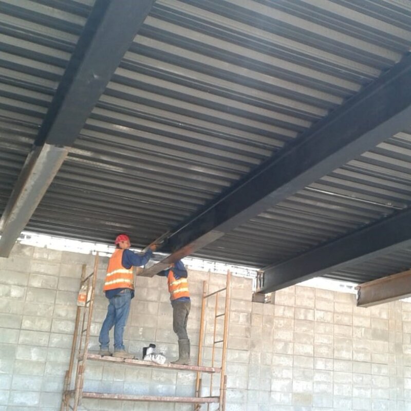 Prefabricated Steel Garage - Customized 20 X 32 Light Type ASTM Commercial