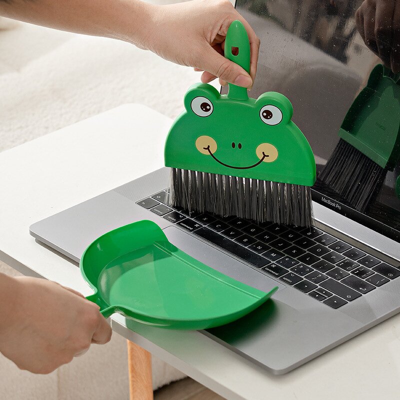 Keyboard Cleaning Set - Mini Indoor Home Computer Cartoon Broom Dustpan Bristle Head