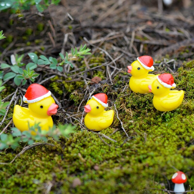 Christmas Little Yellow Duck Manufacturer - Mini Resin Crafts Decoration Moss Micro Landscape Ornaments for Garden Desktop Landscaping