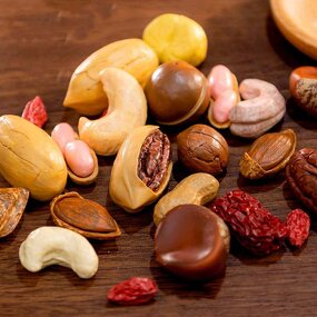 Simulation Food Nut Model Manufacturer - Small Resin Crafts Micro Landscape Fun for DIY Desktop Car Ornament & Small Decorations