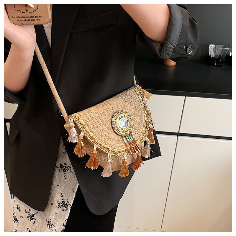 Crossbody Woven Straw Bag Manufacturer - Bohemian Style Lady Tassels Envelope Closure Zipper Button Decoration Polyester Lining for Vacation